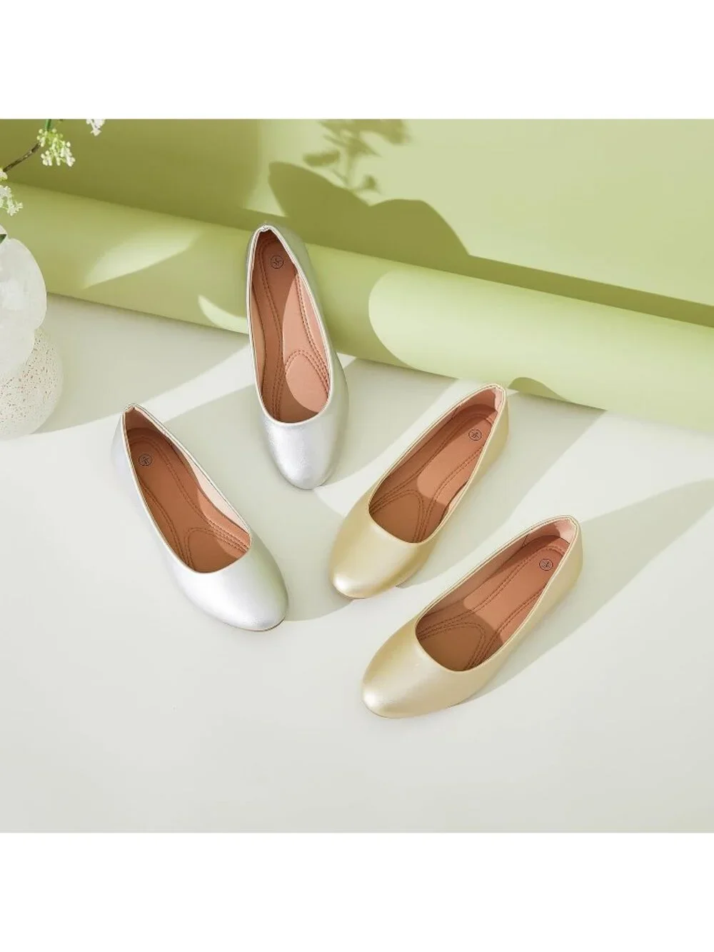 Women's Silver PU Leather Closed Toe Comfortable Flexible Slip On Ballet Flats